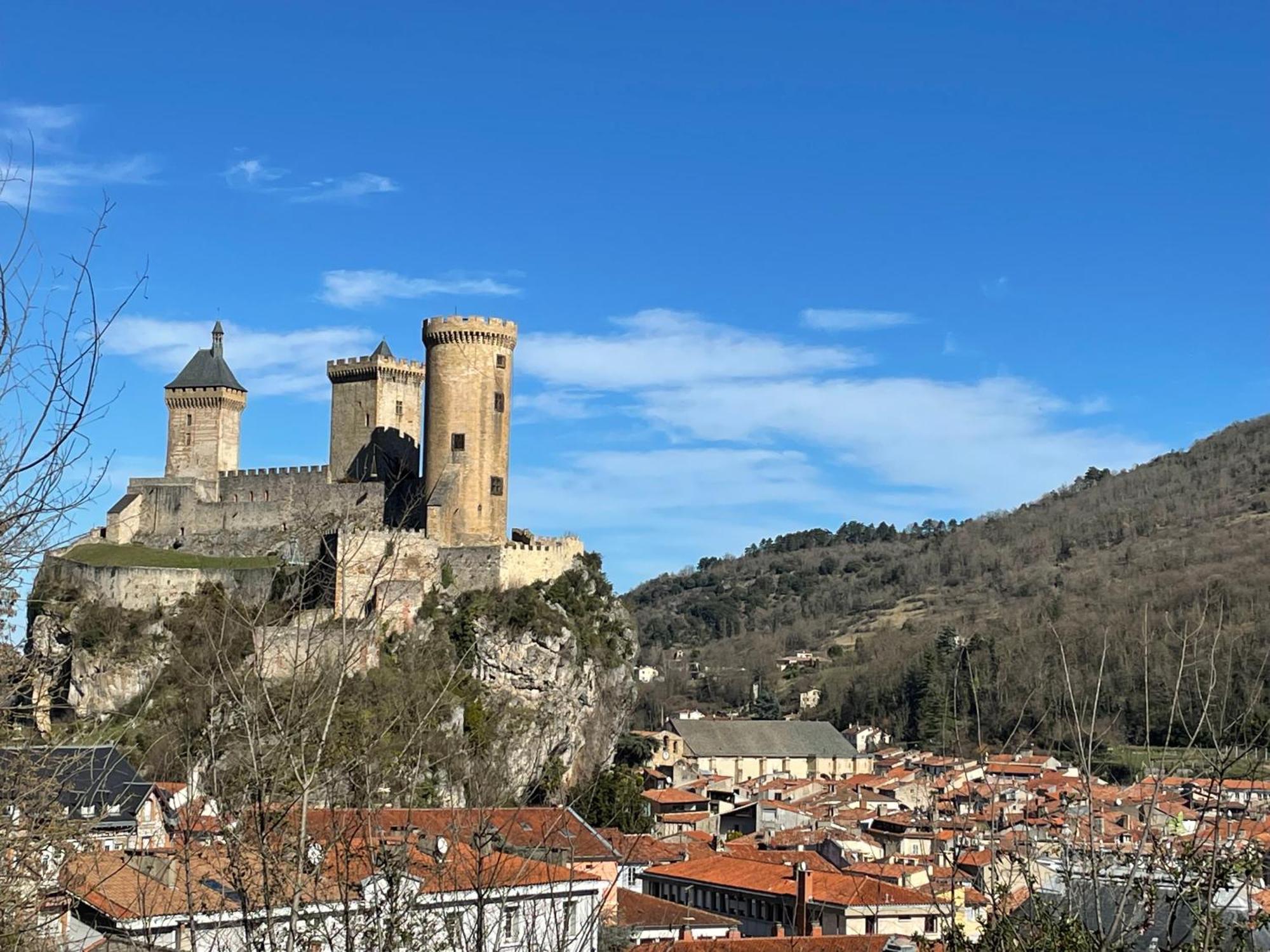 Au Dessus Du Chateau