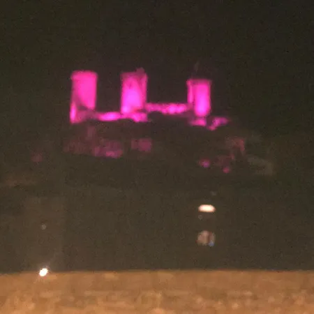 Au Dessus Du Chateau Foix Exterior photo