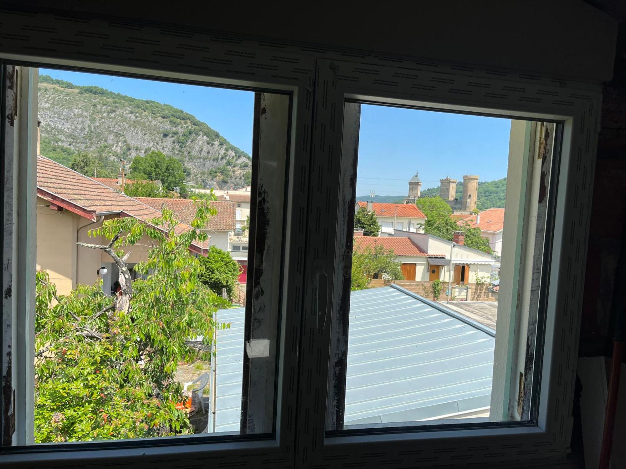 Au Dessus Du Chateau * Foix